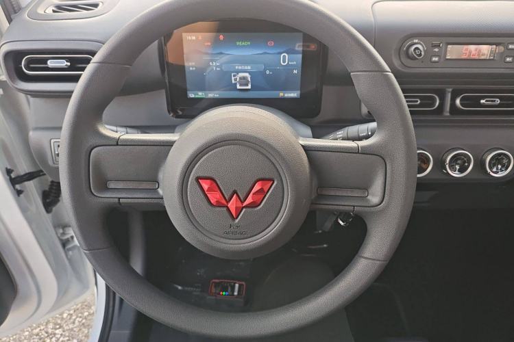 Used Wuling Zhiguang New Energy 2025 Model 305km Ambitious Edition