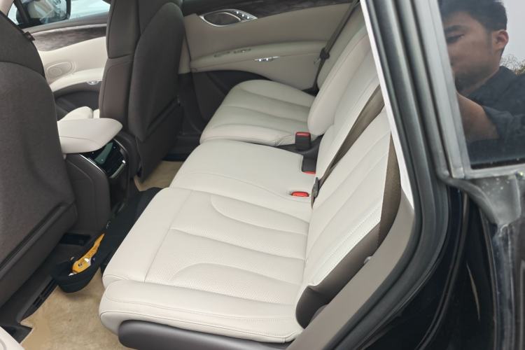 Used IM LS7 2024 90 kWh Max Elite Rear-Drive Version