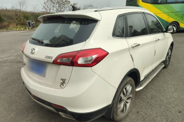 Used BAIC Senova X65 2015 2.0T Automatic Elite Model
