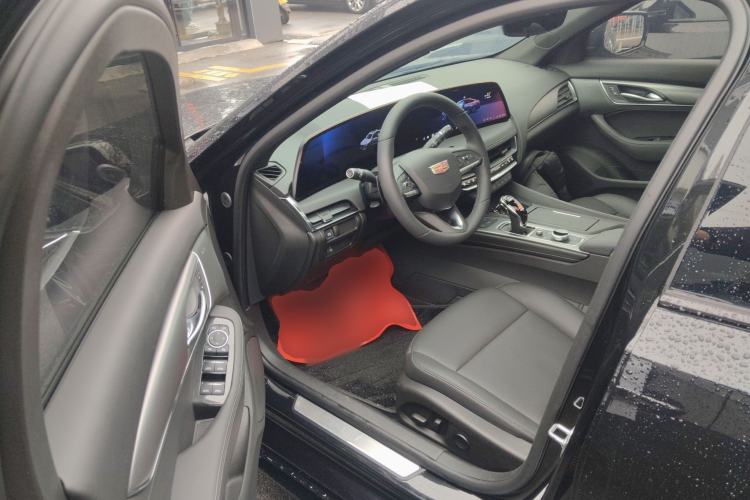 Used Cadillac CT5 2025 28T Track Performance Edition
