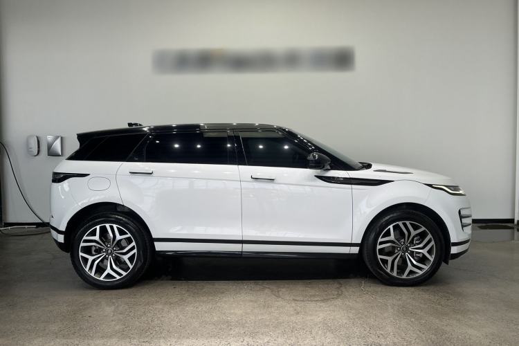 Used Land Rover Range Evoque 2023 Aurora L 249 PS Luxury Edition
