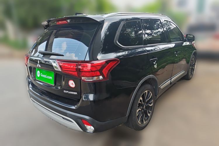 Used Mitsubishi Outlander 2019 2.0L Two-Wheel Drive Comfort Edition 5 Seats China V Standard
