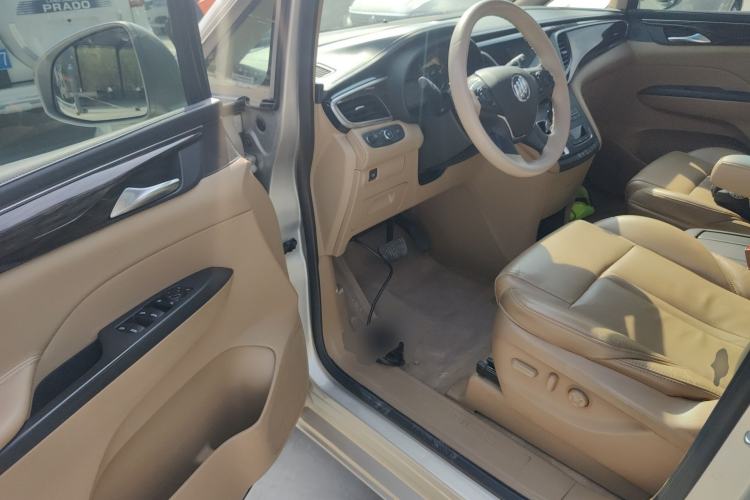 Used Buick GL8 2017 ES 28T Premium Version China V Standard Driver Seat