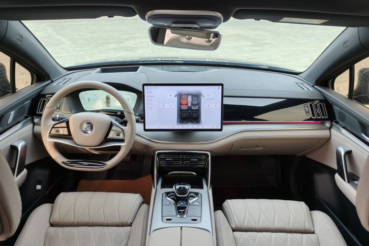 Used BYD Tang New Energy 2024 DM-i Glory Edition 112KM Flagship Model
