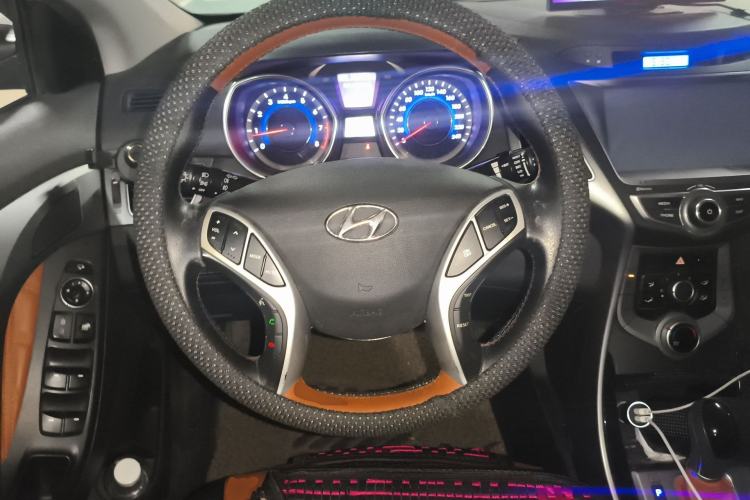 Used Hyundai Elantra (5th Generation / Langdong) 2015 1.6L Automatic Leading Model
