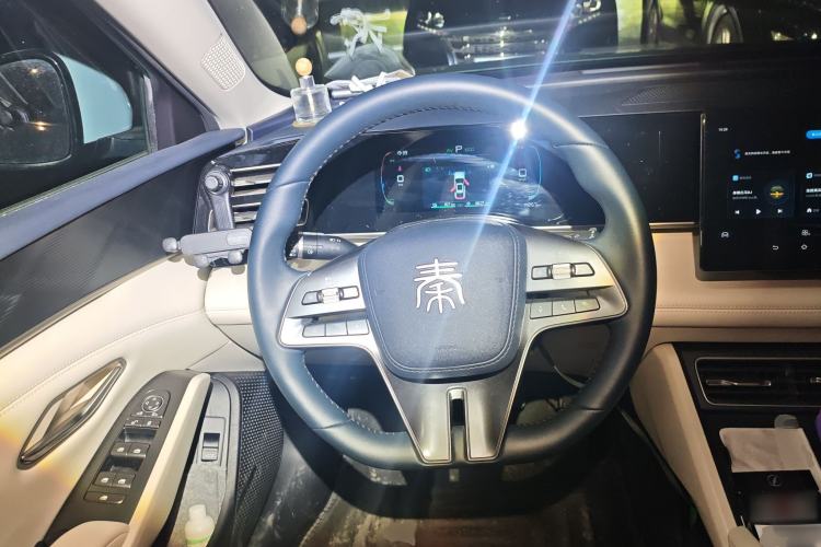 Used BYD Qin L 2024 DM-i 80KM Leading Model
