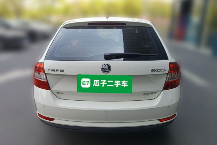 Used Skoda Rapid Spaceback 2016 Revised 1.6L Manual Chuanxing Edition Rear