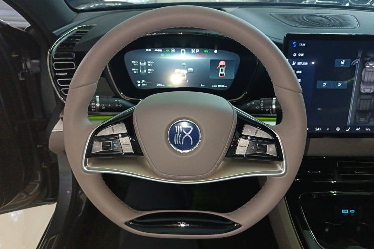 Used BYD Han 2025 DM-i 125KM Prestige Model Steering Wheel