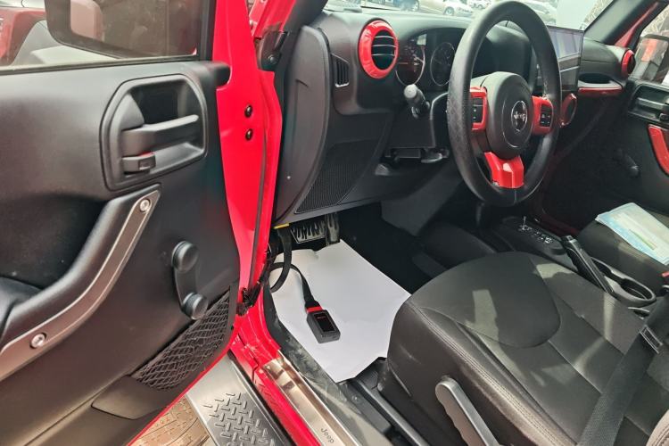 Used Jeep Wrangler 2016 3.6L Four-Door Rubicon U.S. Spec
