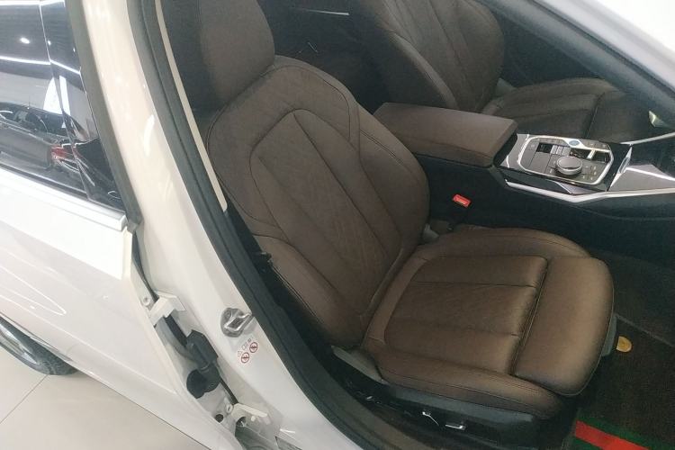 Used BMW i3 2024 eDrive 35 L