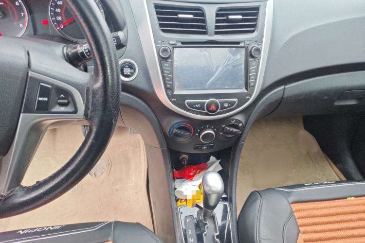 Used Hyundai Verna Ray 2014 1.6L Automatic TOP