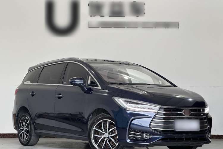 Used BYD Song MAX 2018 1.5T Automatic Smart Connect Elite Model with 6 Seats