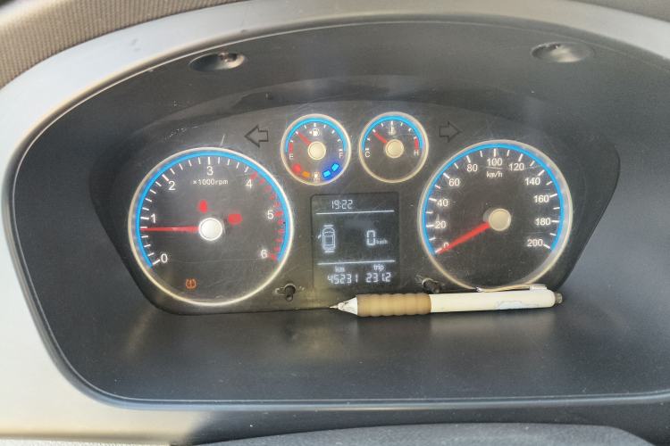 Used Foton Toano 2024 Joyear Multi-Function 2.0T Manual Long-Wheelbase Mid-Roof Model with Single Rear Tire Available in 5/6/7/9-Seater Configurations