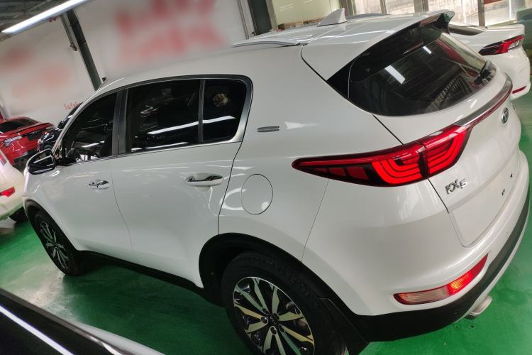 Used Kia KX5 2017 1.6T Automatic Two-Wheel Drive 15th Anniversary Special Edition DLX Exterior 3