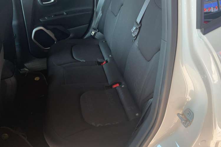 Used Jeep Renegade 2018 Connected Large Screen Version 180T Automatic Kinetic Edition+