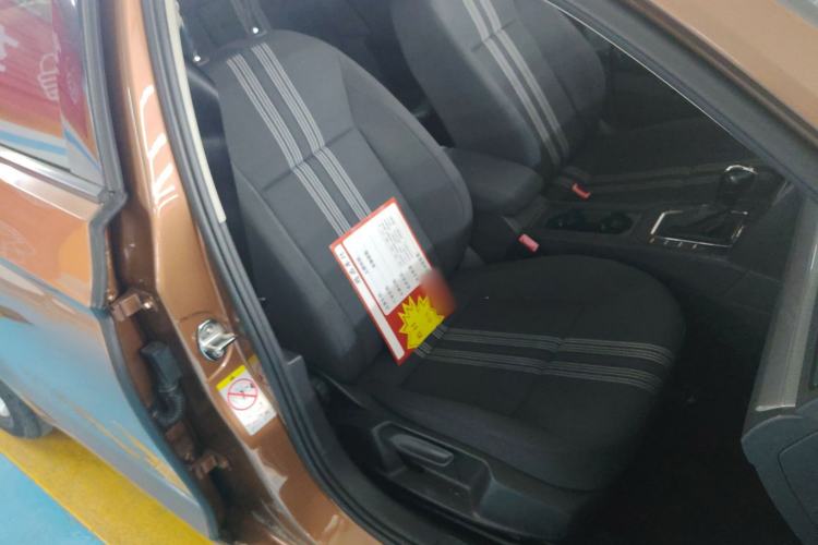 Used Volkswagen Lamando 2015 230TSI DSG Fashion Edition