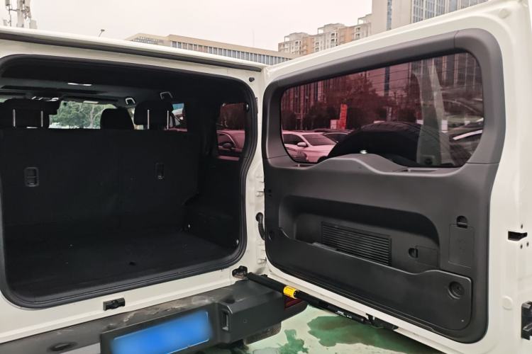 Used 212 T01 2024 2.0T Explorer