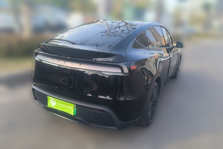 Used Tesla Model Y 2025 Rear-Wheel-Drive Version