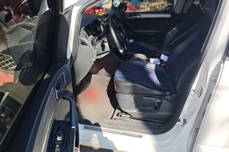 Used Volkswagen Touran 2018 Volkswagen Touran L 280TSI DSG Comfort Edition 7 Seats China V Emission Standard Driver Seat