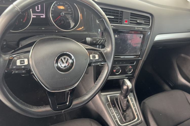 Used Volkswagen Golf 2019 200TSI DSG Comfort & Ambition Edition China VI Standard
