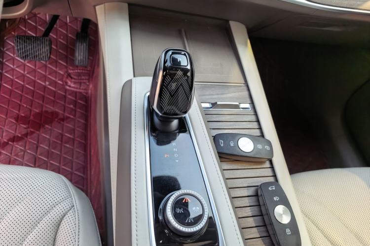 Used Roewe RX9 2023 2.0T Two-Wheel Drive Enjoyment Version Gear Lever