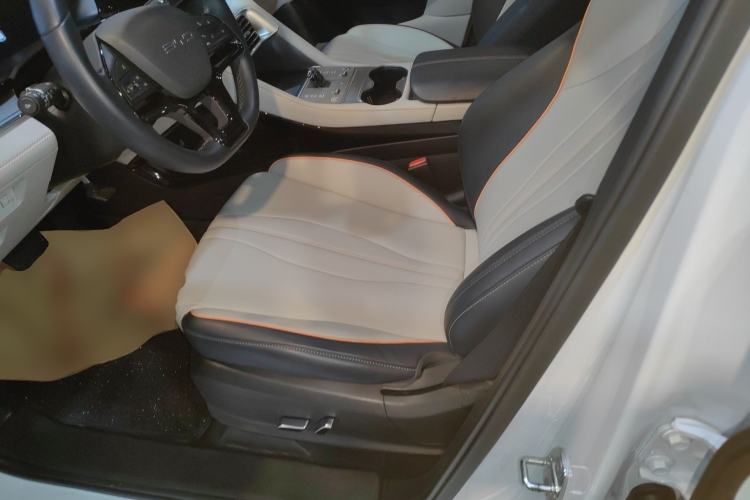 Used BYD Song PLUS New Energy 2024 Honor Edition EV 520km Luxury Model
