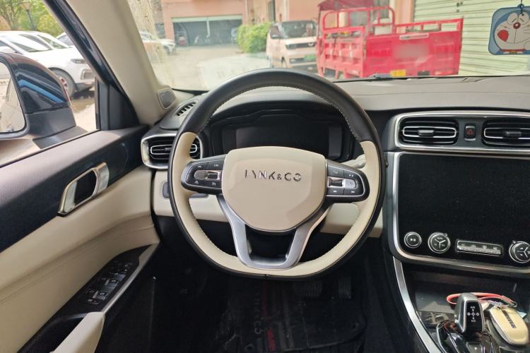 Used Lynk & Co 01 2017 2.0T Two-Wheel Drive Zhaopu Version Steering Wheel