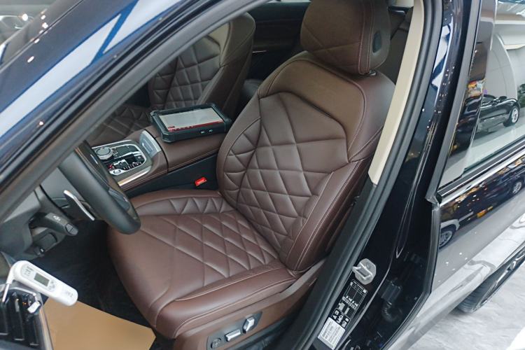 Used BMW X5 2023 xDrive 30Li Luxury M Sport Night Edition Package