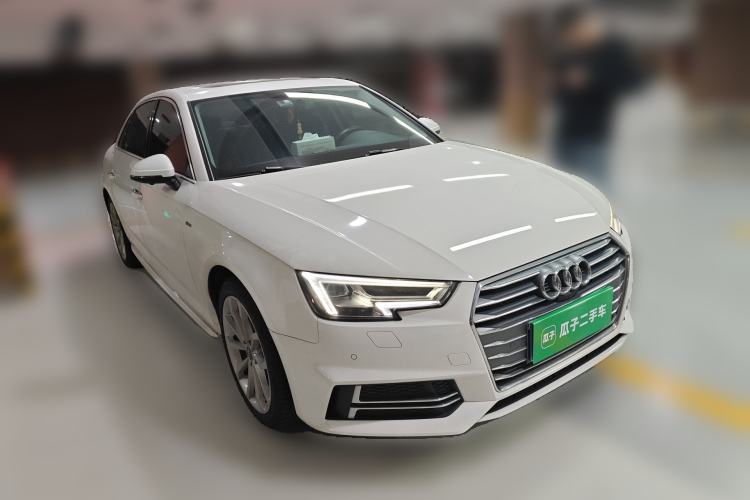 Used Audi A4L 2018 30th Anniversary Edition 40 TFSI Fashion Model Front Right 45 Deg