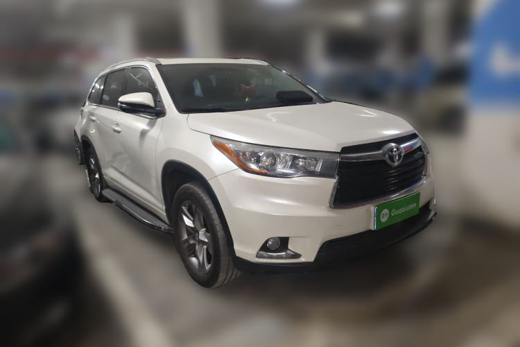 Used Toyota Highlander 2015 2.0T Four-Wheel Drive Luxury Edition 7-Seater Front Right 45 Deg