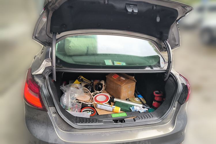 Used Ford Focus 2012 Sedan 1.6L Automatic Fashion Edition