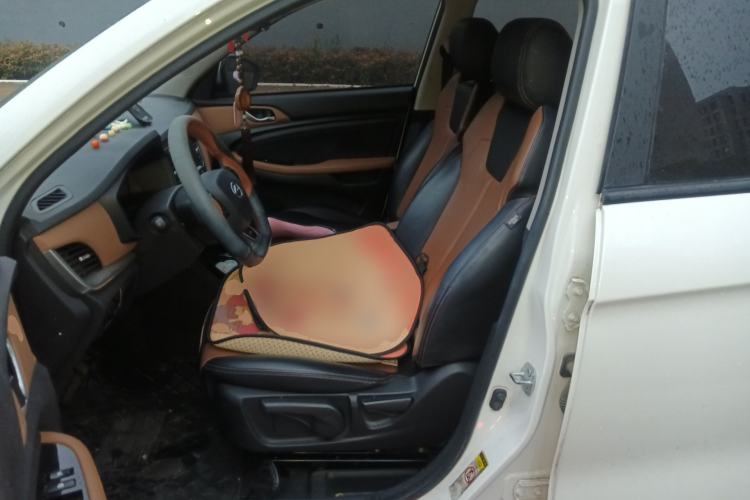 Used Land X2 2017 1.6L Automatic Platinum Edition Left Front Seat