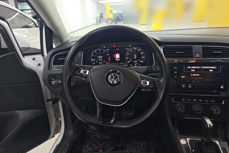 Used Volkswagen Golf 2020 280TSI DSG Luxury Edition
