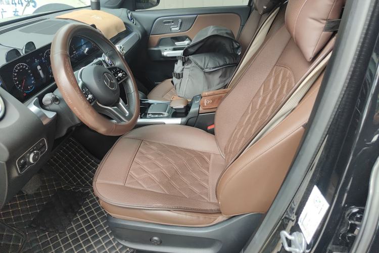 Used Mercedes-Benz GLB 2023 GLB 220 Fashion Model Left Front Seat