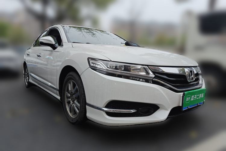 Used Honda Spirior 2017 2.0L Classic Edition Front Right 45 Deg