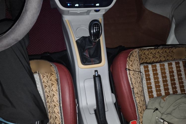 Used Jinbei New Hiace X30L 2019 1.5L Van Business Edition China VI SWC15M
