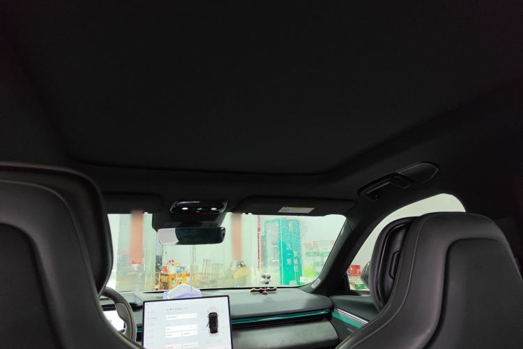 Used Lynk & Co 08 EM-P 2023 120km Long-Range Pro Headliner