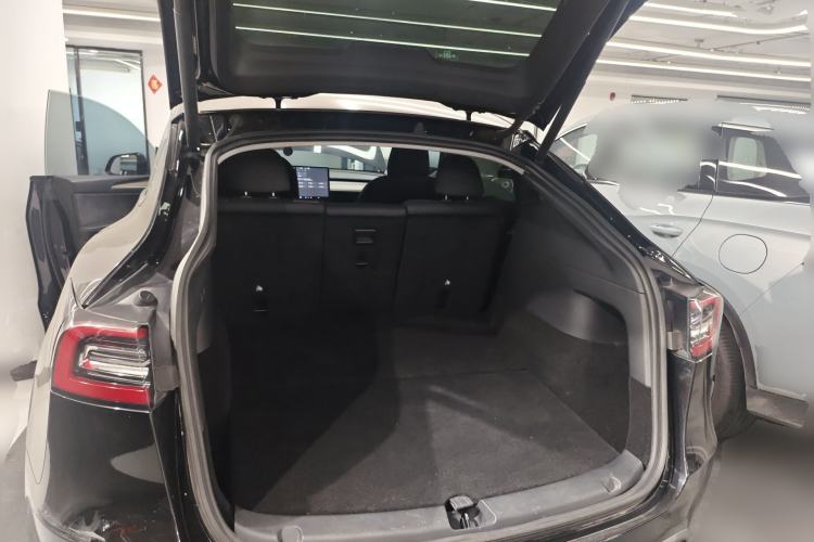 Used Tesla Model Y 2021 Long-Range All-Wheel-Drive Version