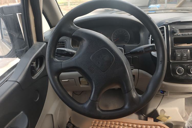 Used FORTHING Lingzhi 2016 M3L 1.6L 7-Seater Comfort Model Steering Wheel