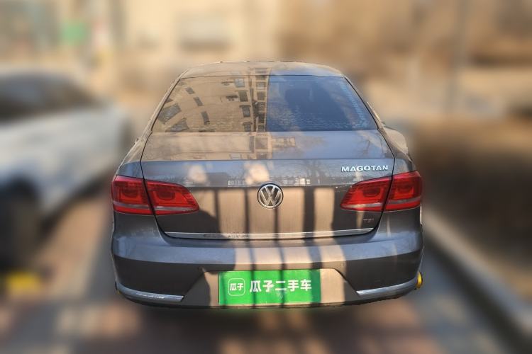 Used Volkswagen Magotan 2016 2.0 TSI Luxury Comfort Version Rear