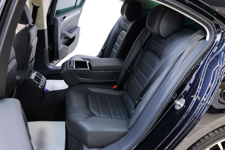 Used Volkswagen Phideon 2019 380TSI Two-Wheel Drive Business Edition China VI Standard