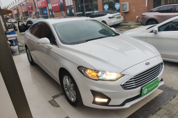 Used Ford Mondeo 2020 EcoBoost 200 Stylish Model Front Right 45 Deg