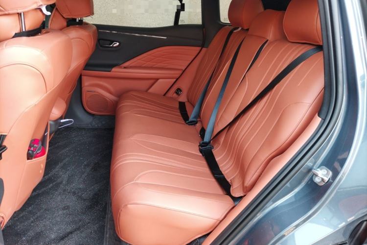 Used AION V 2024 Aion Tyrannosaurus 650 Smart Luxury Edition