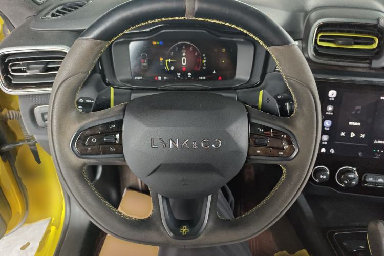 Used Lynk & Co 03 2020 03+ 2.0TD Automatic Wind-Chasing Edition Steering Wheel