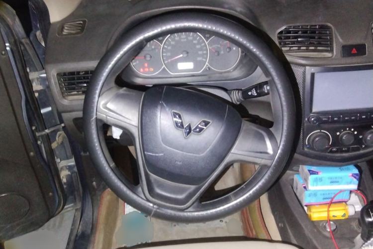 Used Wuling Hongguang 2014 1.5L Standard Version