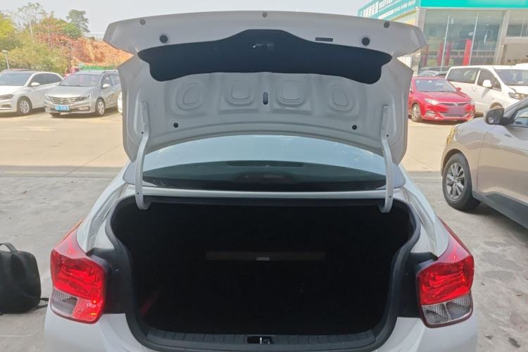 Used Hyundai Verna (older generation) 2020 1.4L Manual GL Refreshed Edition