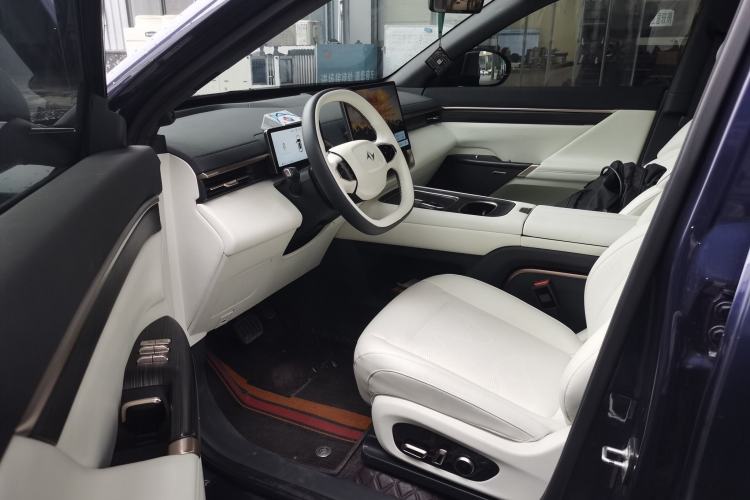 Used Dongfeng eπ eπ008 2024 636Max All-Electric Version 6 Seats Driver Seat