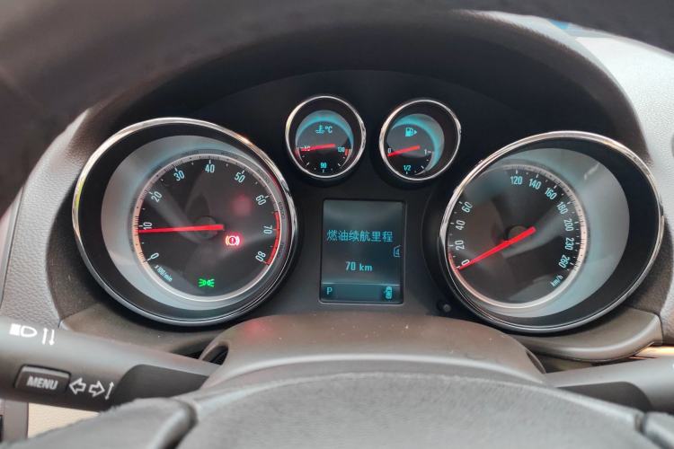 Used Buick Regal 2015 2.0L Leading Fashion Edition Instrument Cluster
