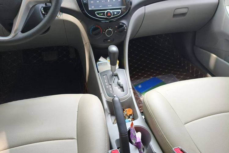 Used Hyundai Verna (older generation) 2010 Sedan 1.4L Automatic Comfort Model GS