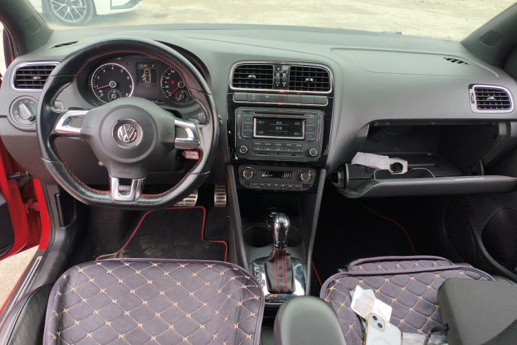 Used Volkswagen Polo 2012 1.4TSI GTI Center Console